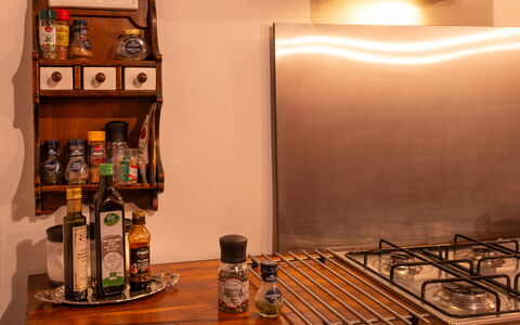 Casa Di Vignolo: Appareil De Cuisine, Cuisine, Cuisinière, Comptoir, Cooktop, Principaux Appliance, Tache De Bois, Gaz Poele, Le Fourneau, Électroménager