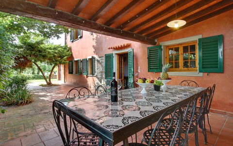 Villa Acacia: Propriété, Immobilier, Bâtiment, Pièce, Patio, Maison, Meubles, Domicile, Porche, Biens