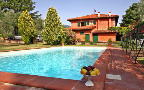 Villa Acacia: Piscine, Propriété, Bâtiment, Maison, Immobilier, Domicile, Loisir, Biens, Arrière-Cour, Villa