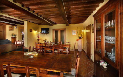 Sughera Villa: Bâtiment, Pièce, Propriété, Design Intérieur, Plafond, Meubles, Salle À Manger, Faisceau, Table, Immobilier