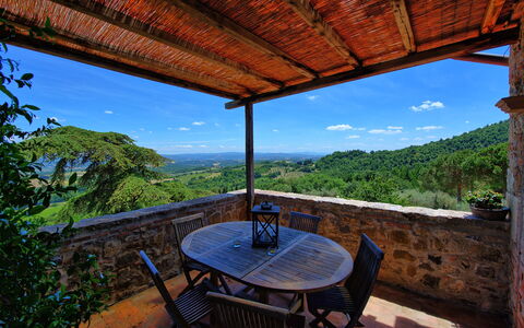 Casa Olivia: Propriété, Immobilier, Maison, Bâtiment, Ciel, Pièce, Porche, Patio, Biens, Paysage