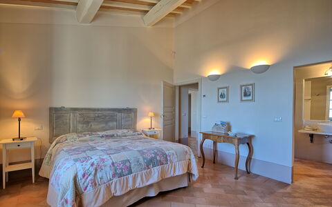 Casa Olivia: Chambre, Lit, Meubles, Pièce, Propriété, Drap De Lit, Cadre De Lit, Design Intérieur, Sol, Bâtiment