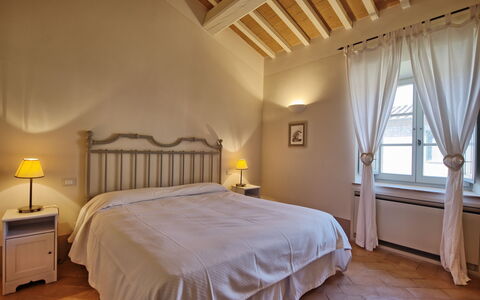 Casa Olivia: Chambre, Lit, Meubles, Pièce, Propriété, Drap De Lit, Cadre De Lit, Literie, Design Intérieur, Plafond