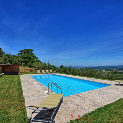 Casa Olivia: Propriété, Piscine, Immobilier, Biens, Maison, Vacances, Domicile, Bâtiment, Ciel, Herbe