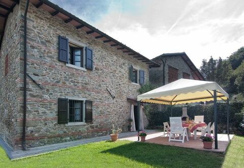 Il Palazzetto: Propriété, Maison, Domicile, Bâtiment, Chalet, Immobilier, Toit, Ferme, Façade, Siding