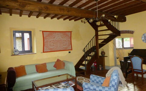 Mulino a Montegonzi Di Rimaggio: Pièce, Propriété, Meubles, Salon, Bâtiment, Maison, Design Intérieur, Immobilier, Table, Faisceau