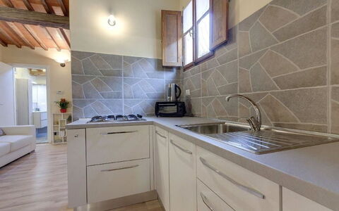 Residenza Monna Lisa: Propriété, Comptoir, Pièce, Cabinetry, Tuile, Cuisine, Meubles, Design Intérieur, Bâtiment, Sol