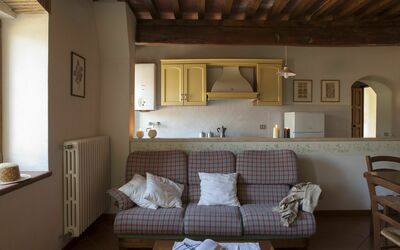 Gelso Proneta 1: Pièce, Propriété, Meubles, Bâtiment, Design Intérieur, Salon, Maison, Mur, Sol, Plafond