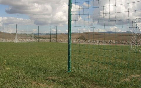 Agriturismo Il Gattero: Prairie, Herbe, Lot Terre, Clôture, Net, Pâturage, Ligne, Famille Grass, Ciel, Nuage