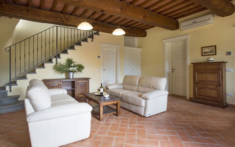 Santo Stefano 10: Pièce, Propriété, Bâtiment, Meubles, Salon, Sol, Design Intérieur, Immobilier, Plafond, Maison