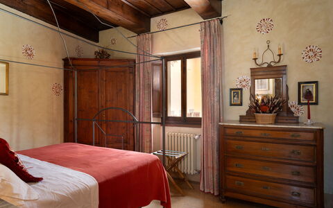 Villa Paola: Meubles, Design Intérieur, Mur, Chambre, Bois, Lit, Sol, Plafond, Pièce, Sol