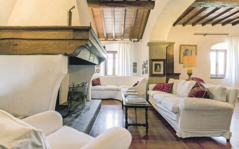 La Casetta: Salon, Pièce, Design Intérieur, Propriété, Meubles, Plafond, Bâtiment, Sol, Domicile, Mur