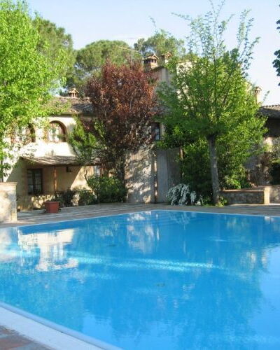 Borgo Santinovo: Piscine, Propriété, Loisir, Ville Resort, Immobilier, Bâtiment, Centre De Loisirs, Arrière-Cour, Biens, Recours