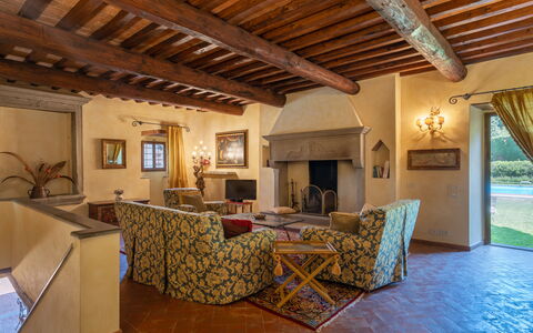 Villa La Terrazza: Propriété, Pièce, Bâtiment, Design Intérieur, Plafond, Maison, Meubles, Immobilier, Biens, Salon