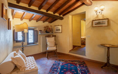 Villa La Terrazza: Pièce, Propriété, Meubles, Bâtiment, Design Intérieur, Plafond, Maison, Lit, Chambre, Immobilier