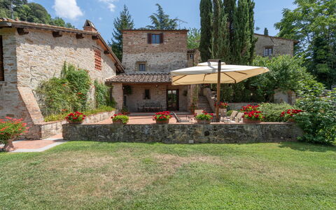 Villa La Terrazza: Propriété, Maison, Bâtiment, Biens, Immobilier, Domicile, Cour, Chalet, Arrière-Cour, Jardin