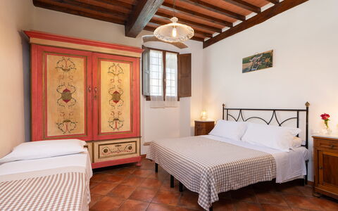Villa Del Borgo: Meubles, Design Intérieur, Sol, Sol, Chambre, Plafond, Lit, Table, Pièce, Drap De Lit