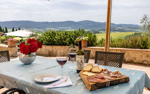 San Martino: Meubles, Vaisselle, Table, Aliments, Chaise, Serveware, Nappe De Table, Table Cuisine Et Salle A Manger, Mobilier De Jardin, Drinkware