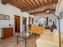 rocche-di-valiano-chianti-castelnuovo-berardenga-papavero-living-room