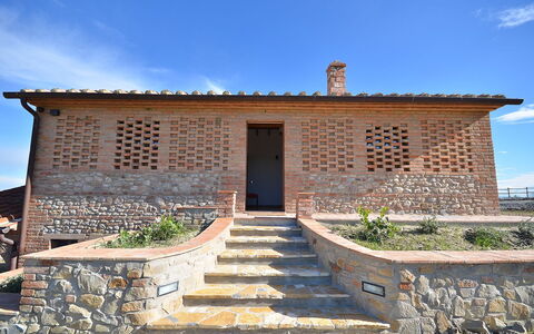 Villa Barbara: Propriété, Maison, Mur, Bâtiment, Domicile, Immobilier, Architecture, Ciel, Façade, Biens