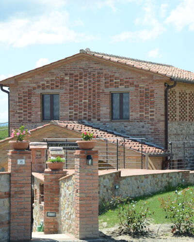 Villa Barbara: Maison, Propriété, Domicile, Bâtiment, Brique, Chalet, Immobilier, Zone Rurale, Architecture, Toit