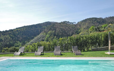 Montefiore: Piscine, Loisir, Arbre, Vacances, Paysage, Montagne, Recours, Baie, Tourisme, Côte