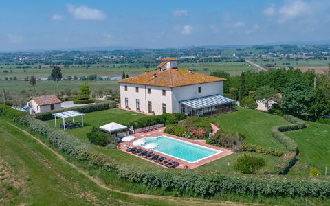 Villa Dei Michelangioli a Brolio: Propriété, Biens, Lot Terre, Bâtiment, Photographie Aérienne, Zone Rurale, La Photographie, Vue Du Ciel, Immobilier, Paysage