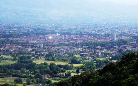 Casa Farfalla: Jour, La Nature, Horizon, Paysage, Zone Résidentielle, Écorégion, Colline, Prairie, Montagnes, Plaine