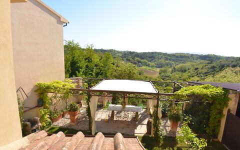 Al Colle Di Lari: Propriété, Maison, Bâtiment, Pièce, Immobilier, Villa, Station De Montagne, Architecture, Zone Rurale, Biens