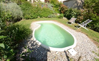Al Colle Di Lari: Piscine, Propriété, Paysage Naturel, Herbe, L'Eau, Maison, Immobilier, Loisir, Biens, Paysage