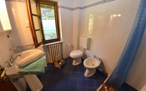 Casa Milena: Pièce, Salle De Bains, Propriété, Design Intérieur, Sol, Toilette, Bâtiment, Luminaire Plomberie, Maison, Immobilier