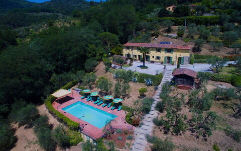 Villa Dei Cecchini Tra Massa e Cozzile