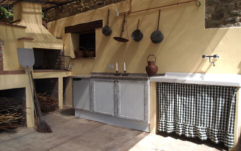 Villa Gelsomino: Propriété, Pièce, Bâtiment, Maison, Design Intérieur, Plafond, Meubles, Bois, Comptoir, Tuile