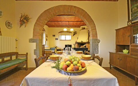 Appartamento Luna: Pièce, Propriété, Bâtiment, Design Intérieur, Meubles, Immobilier, Maison, Villa, Architecture, Suite