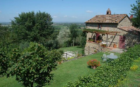 Villa Oleandro: Propriété, Chalet, Paysage Naturel, Maison, Ferme, Jardin, Botanique, Bâtiment, Zone Rurale, Plante