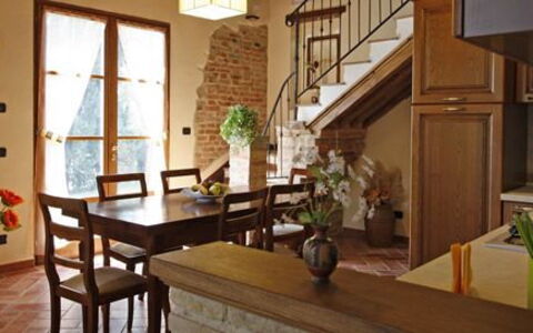 Villa Camelia: Pièce, Meubles, Bâtiment, Propriété, Design Intérieur, Table, Salle À Manger, Maison, Dur, Table Cuisine Et Salle A Manger