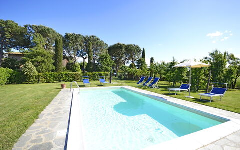 Casa i Pini: Piscine, Propriété, Immobilier, Maison, Biens, Bâtiment, Zone Résidentielle, Loisir, Villa, Vacances