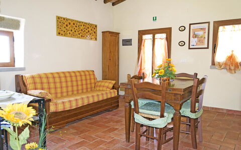 Casa Cristina: Pièce, Propriété, Meubles, Salon, Bâtiment, Design Intérieur, Maison, Immobilier, Table, Domicile