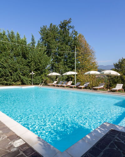 Villa Francesca: Piscine, Propriété, Immobilier, Maison, Loisir, Bâtiment, Biens, Recours, Domicile, Vacances