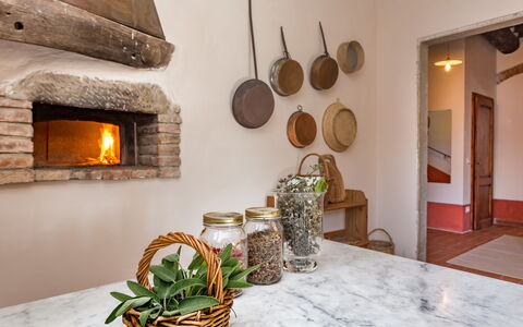 Villa Marina: Pièce, Propriété, Design Intérieur, Plafond, Maison, Salon, Bâtiment, Immobilier, Meubles, Domicile