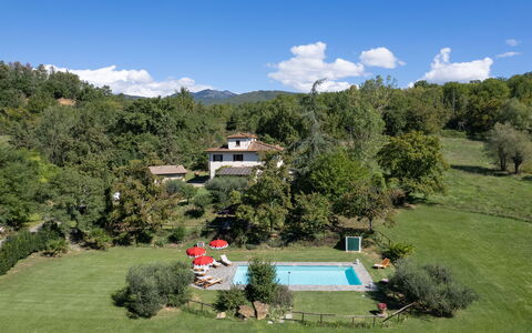 Villa Marina: Nuage, Plante, Ciel, Propriété, Paysage Naturel, Lot Terre, Montagne, Végétation, Arbre, Herbe