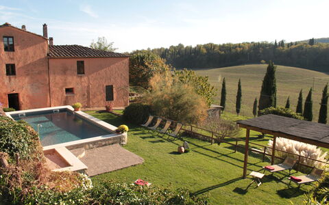 Villa Le Caggia: Propriété, Maison, Bâtiment, Piscine, Biens, Immobilier, Ferme, Villa, Herbe, Arrière-Cour