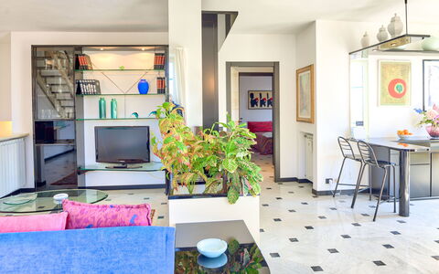 Villa Helvezia - Levanto: Pièce, Propriété, Bâtiment, Meubles, Design Intérieur, Salon, Maison, Domicile, Immobilier, Sol