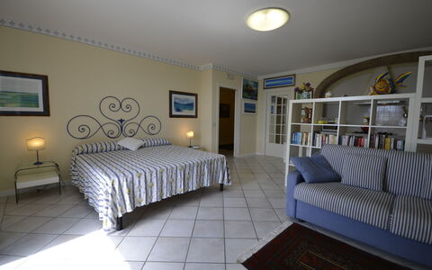 Casale Valentina: Chambre, Pièce, Meubles, Lit, Propriété, Drap De Lit, Cadre De Lit, Design Intérieur, Literie, Bâtiment