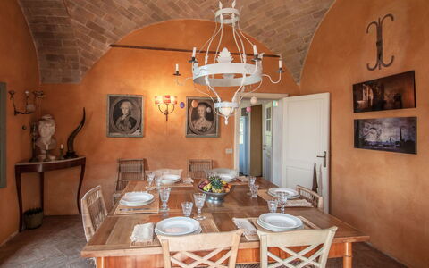 Fontanelle 16: Pièce, Propriété, Design Intérieur, Salle À Manger, Bâtiment, Meubles, Plafond, Table, Immobilier, Maison