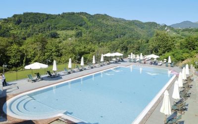 Partigliano: Piscine, Propriété, Recours, Loisir, Bâtiment, Ville Resort, Vacances, Maison, Villa, Biens