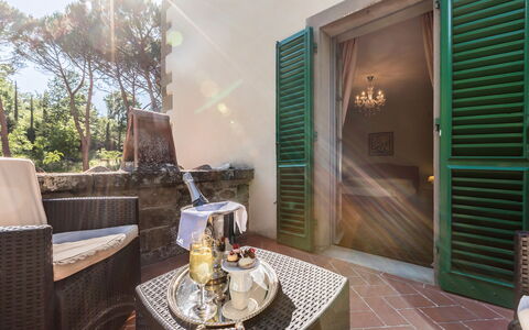 Palazzo Rosadi: Propriété, Immobilier, Pièce, Domicile, Maison, Bâtiment, Design Intérieur, Meubles, Architecture, Porche