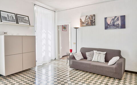 Via Dante Vacanze - Levanto: Meubles, Pièce, Propriété, Design Intérieur, Salon, Sol, Bâtiment, Mur, Immobilier, Maison