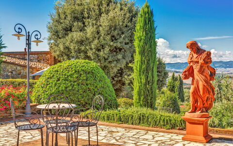 Villa Di Cinzia: La Nature, Arbre, Ciel, Jardin, Botanique, Jardin Botanique, Loisir, Suppression Des Plantes Ligneuses, Printemps, Plante