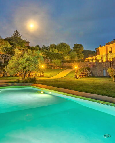 Villa Di Cinzia: Paysage Naturel, La Nature, Piscine, Propriété, Biens, Villa, Bâtiment, Immobilier, Vacances, Herbe